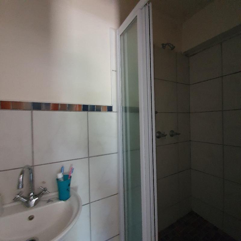 To Let 2 Bedroom Property for Rent in Grahamstown Central Eastern Cape